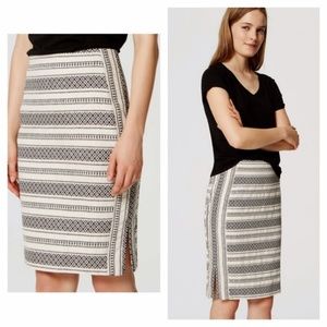 Loft Mosaic black & white Stripe Pencil Skirt 4P